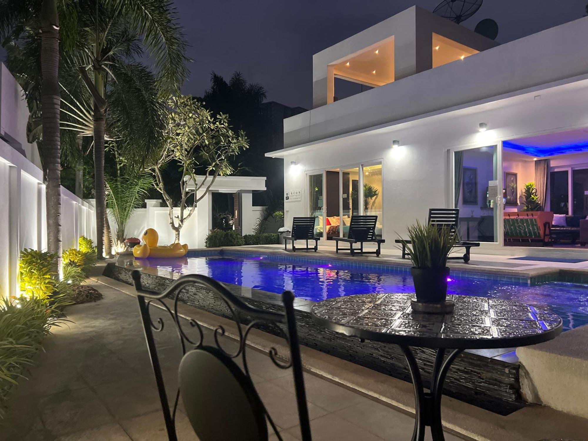 Villas In Pattaya Jomtien Beach Room photo